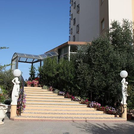Hotel Plaza Llido Degli Estensi Eksteriør bilde