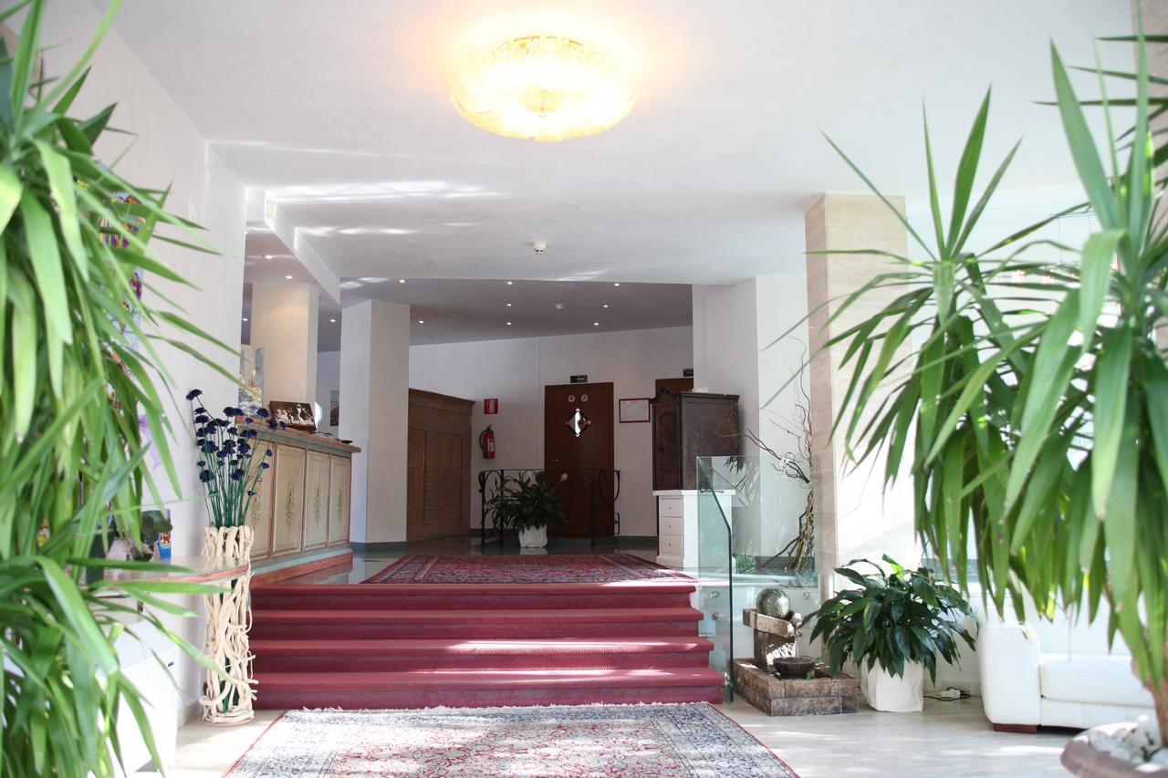 Hotel Plaza Llido Degli Estensi Eksteriør bilde