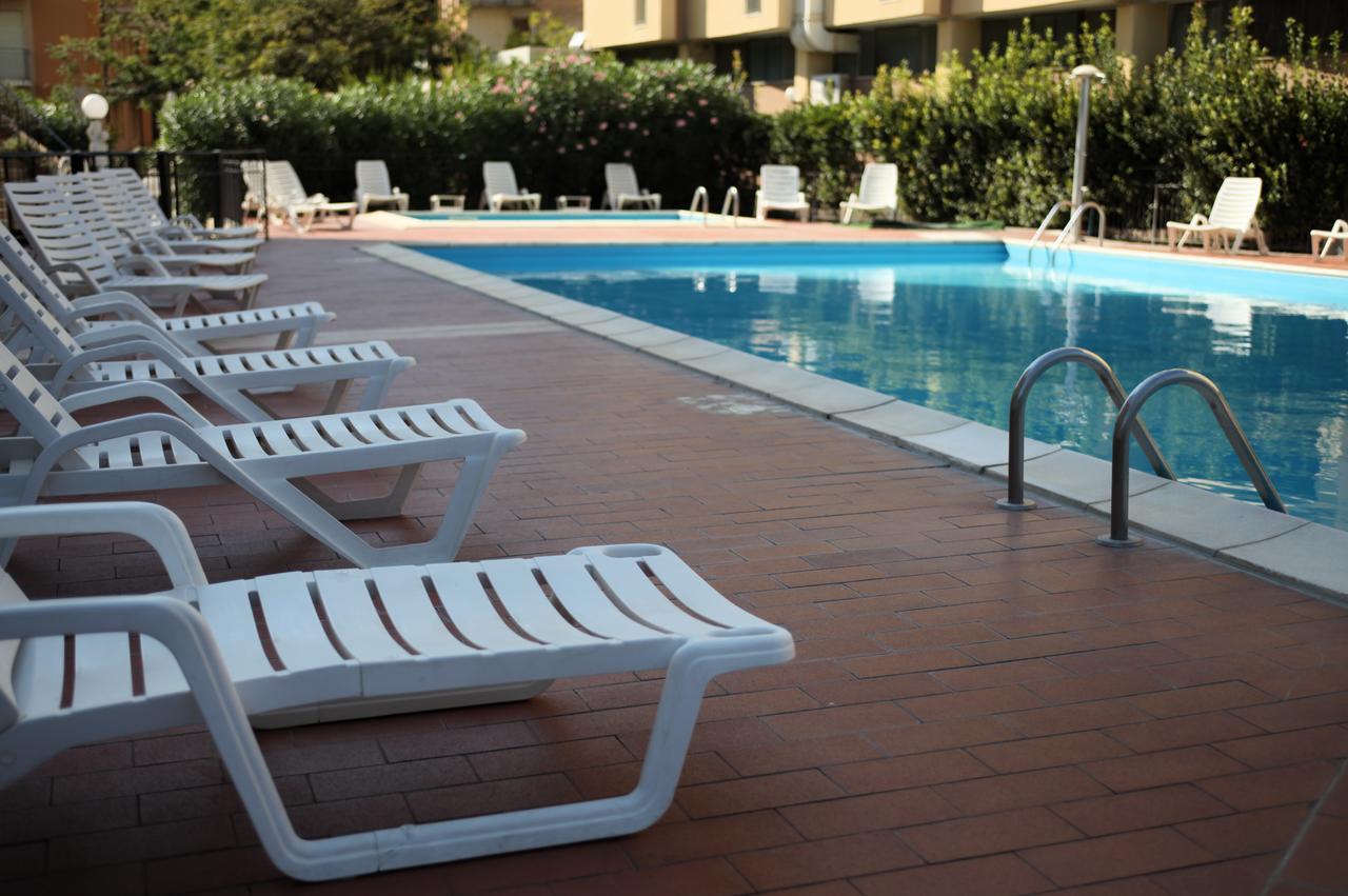 Hotel Plaza Llido Degli Estensi Eksteriør bilde