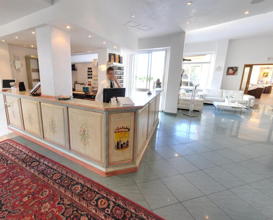 Hotel Plaza Llido Degli Estensi Eksteriør bilde