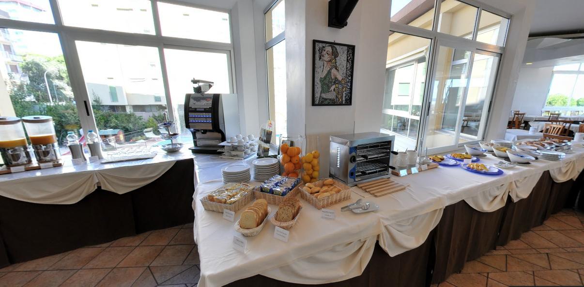 Hotel Plaza Llido Degli Estensi Eksteriør bilde